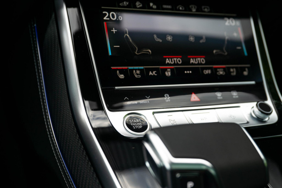 Audi Q8 60 TFSI e quattro S Competition B&O High-End 169k