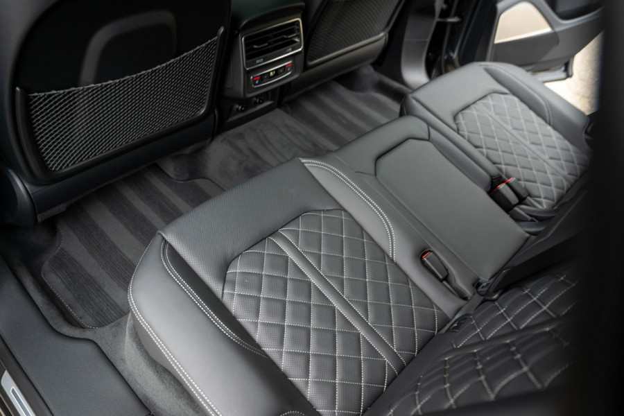 Audi Q8 60 TFSI e quattro S Competition B&O High-End 169k