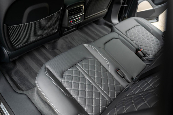 Audi Q8 60 TFSI e quattro S Competition B&O High-End 169k