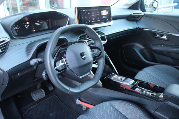 Peugeot 208 Hybrid 110PK e-DCS6 ALLURE | NAVIGATIE | DRAADLOZE APPLE CARPLAY/ANDROID AUTO | DAB+ RADIO | CLIMATE CONTROL | ADAPTIVE CRUISE CONTROL | VERKEERSBORDEN HERKENNING | ACHTERUITRIJ CAMERA | LICHTMETALEN VELGEN 16" |