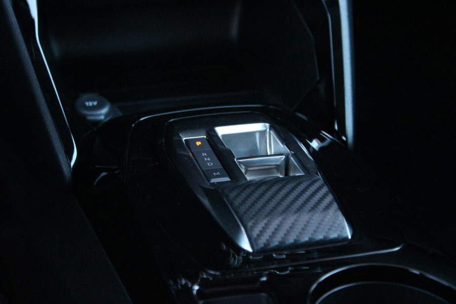 Peugeot 208 Hybrid 110PK e-DCS6 ALLURE | NAVIGATIE | DRAADLOZE APPLE CARPLAY/ANDROID AUTO | DAB+ RADIO | CLIMATE CONTROL | ADAPTIVE CRUISE CONTROL | VERKEERSBORDEN HERKENNING | ACHTERUITRIJ CAMERA | LICHTMETALEN VELGEN 16" |