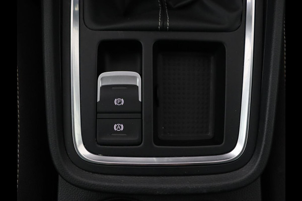 Seat Ateca 2.0 TDI Style Intens | Carplay | Camera | Navigatie | Full LED | Park Assist | Cruise control | Climate control | Getint glas