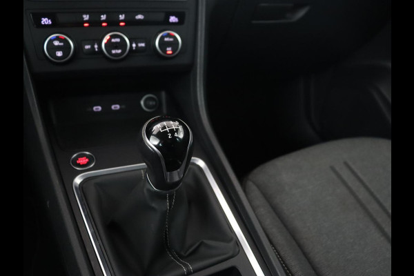 Seat Ateca 2.0 TDI Style Intens | Carplay | Camera | Navigatie | Full LED | Park Assist | Cruise control | Climate control | Getint glas