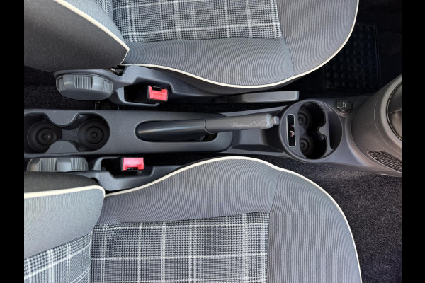 Fiat 500 1.2 Lounge Airco Cruise control Bluetooth Elektrisch bedienbare ramen en spiegels Pano