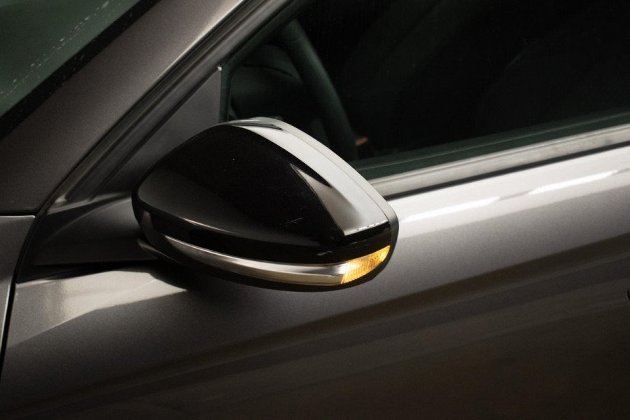 Opel CORSA-E Edition 50 kWh Sport (APPLE CARPLAY,NAVI,LED,SPORTSTOELEN,PDC,NIEUWE APK,NETTESTAAT)