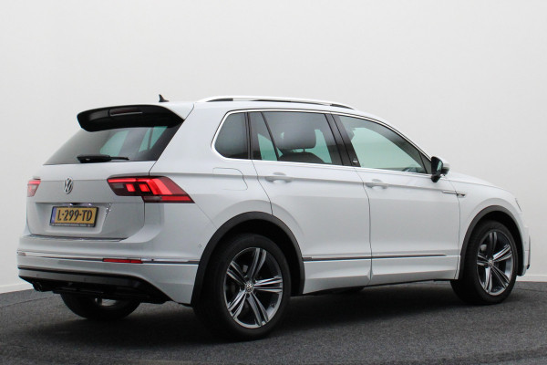 Volkswagen Tiguan 1.4 TSI ACT Comfortline Business R-Line Panoramadak, Virtual Cockpit, Camera, Apple Carplay, LED, 19"