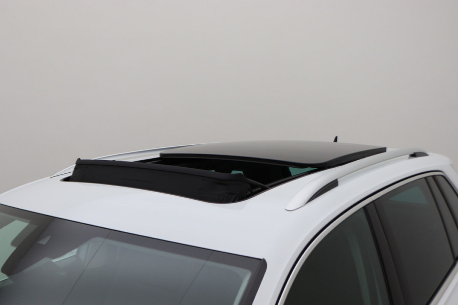 Volkswagen Tiguan 1.4 TSI ACT Comfortline Business R-Line Panoramadak, Virtual Cockpit, Camera, Apple Carplay, LED, 19"