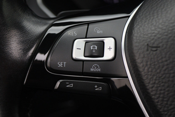 Volkswagen Tiguan 1.4 TSI ACT Comfortline Business R-Line Panoramadak, Virtual Cockpit, Camera, Apple Carplay, LED, 19"