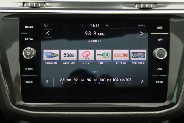 Volkswagen Tiguan 1.4 TSI ACT Comfortline Business R-Line Panoramadak, Virtual Cockpit, Camera, Apple Carplay, LED, 19"