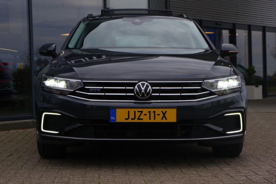 Volkswagen Passat Variant 1.4 TSI 218 PK PHEV GTE BNS, Trekhaak, Panoramadak, Winterpakket, Carplay