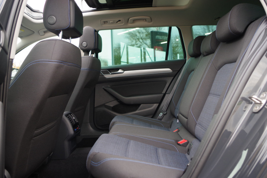 Volkswagen Passat Variant 1.4 TSI 218 PK PHEV GTE BNS, Trekhaak, Panoramadak, Winterpakket, Carplay