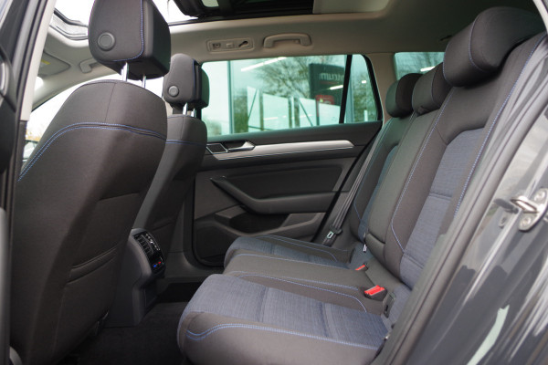 Volkswagen Passat Variant 1.4 TSI 218 PK PHEV GTE BNS, Trekhaak, Panoramadak, Winterpakket, Carplay