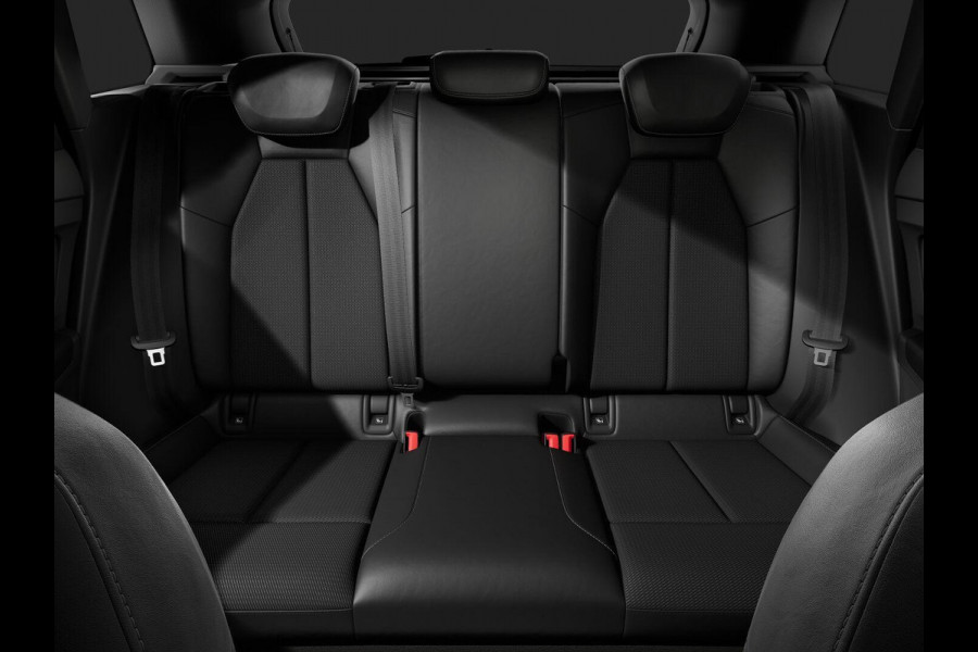 Audi Q4 e-tron 45 S edition Competition 82 kWh 286 pk | Assistentiepakket plus | Ambient lichtpakket | Optiekpakket zwart plus | Privacy glas |