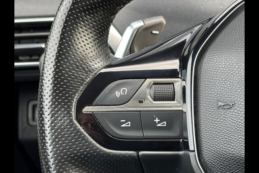 Peugeot 3008 1.6 e-THP GT Line / Pano / Leder / ACTIE