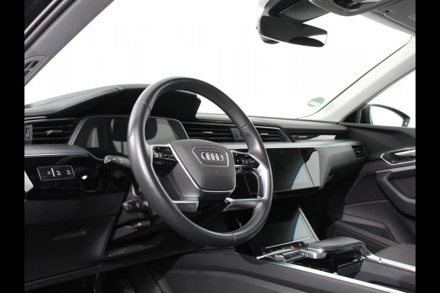 Audi e-tron 50 Quattro Launch edition | Navigatie | Luchtvering | Climate Control | Parkeer Sensoren | Lichtmetalen velgen | Cruise control | Digitale Cockpit | Electrisch bedienbare achterklep
