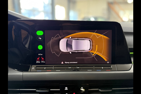 Volkswagen Golf 1.5 eTSI Style | Black Edition | Massagestoel | DAB | 18' inch | Navigatie | Adaptive Cruise | Velours