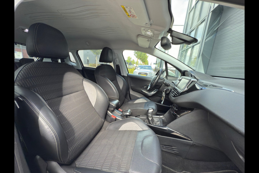 Peugeot 2008 1.2 Allure / Parelmoer / Navi / ACTIE !
