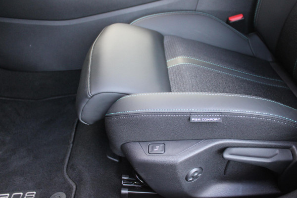 Peugeot 308 1.2 Hybrid 145PK E-DCS6 Allure | AGR STOEL | STOEL EN STUUR VEWARMING | KEYLESS ENTRY/START | DRAADLOZE APPLE CARPLAY/ANDROID AUTO | NAVIGATIE | CLIMATE CONTROL | LICHTMETALEN VELGEN 17" | LED KOPLAMPEN | ACHTERUITRIJCAMERAA | ADAPTIVE CRUISE CONTROL | DRAADLOZE TELEFOONLADER |