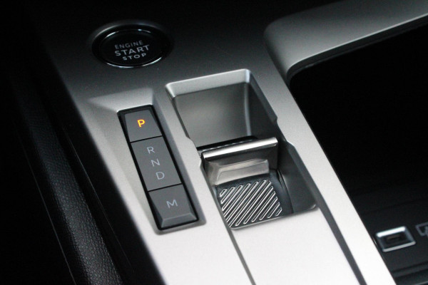 Peugeot 308 1.2 Hybrid 145PK E-DCS6 Allure | AGR STOEL | STOEL EN STUUR VEWARMING | KEYLESS ENTRY/START | DRAADLOZE APPLE CARPLAY/ANDROID AUTO | NAVIGATIE | CLIMATE CONTROL | LICHTMETALEN VELGEN 17" | LED KOPLAMPEN | ACHTERUITRIJCAMERAA | ADAPTIVE CRUISE CONTROL | DRAADLOZE TELEFOONLADER |