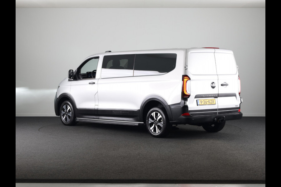 Volkswagen Transporter 2.0 TDI L2H1 30 4MOTION PanAmericana 170Pk Automaat DC Dubbele cabine | Verlengde garantie | Lederen bekleding | Trekhaak | Navigatie |