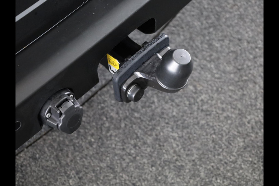 Volkswagen Transporter 2.0 TDI L2H1 30 4MOTION PanAmericana 170Pk Automaat DC Dubbele cabine | Verlengde garantie | Lederen bekleding | Trekhaak | Navigatie |