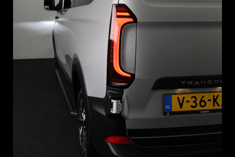 Volkswagen Transporter 2.0 TDI L2H1 30 4MOTION PanAmericana 170Pk Automaat DC Dubbele cabine | Verlengde garantie | Lederen bekleding | Trekhaak | Navigatie |