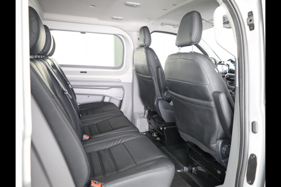 Volkswagen Transporter 2.0 TDI L2H1 30 4MOTION PanAmericana 170Pk Automaat DC Dubbele cabine | Verlengde garantie | Lederen bekleding | Trekhaak | Navigatie |