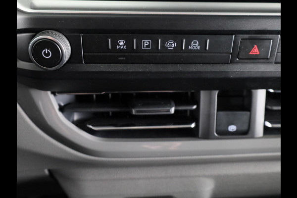 Volkswagen Transporter 2.0 TDI L2H1 30 4MOTION PanAmericana 170Pk Automaat DC Dubbele cabine | Verlengde garantie | Lederen bekleding | Trekhaak | Navigatie |