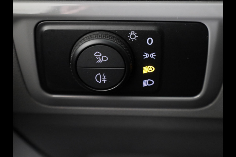 Volkswagen Transporter 2.0 TDI L2H1 30 4MOTION PanAmericana 170Pk Automaat DC Dubbele cabine | Verlengde garantie | Lederen bekleding | Trekhaak | Navigatie |