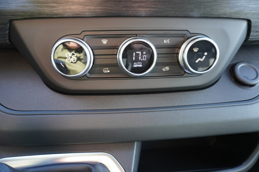 Renault Trafic 2.0 Blue dCi 130PK T30 L2H1 Advance Nr. V047 | Airco | Cruise | Apple CP + Android auto | Camera