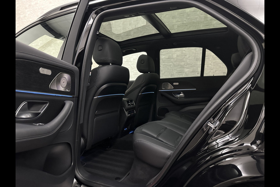 Mercedes-Benz GLE AMG 53 Hybrid 4MATIC+ | Panorama | Massage | Soft-Close | Carbon | ACC | 360 Camera | Stoelventilatie | Head-Up | Burmester | Trekhaak | Stoelverwarming V+A | 4-Zone Clima | AMG Drive-Unit | ISO & Infra-Rood Glas | 22 Inch | Keyless-Go | Memory | Luchtvering | Parfumering | Carplay | Stuurverwarming | Rij assistent pakket + | Bekerhouder Clima | Draadloos Laden |