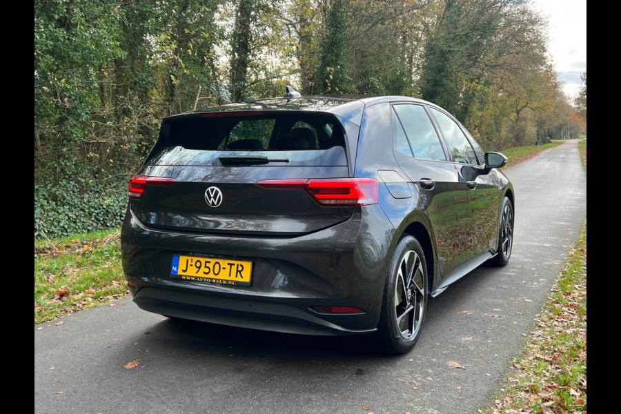 Volkswagen ID.3 First 58 kWh | Stoel & Stuur verwarming | Carplay |