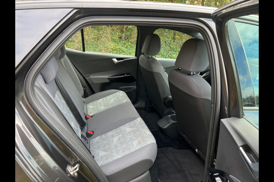 Volkswagen ID.3 First 58 kWh | Stoel & Stuur verwarming | Carplay |