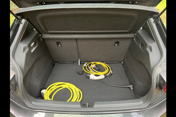 Volkswagen ID.3 First 58 kWh | Stoel & Stuur verwarming | Carplay |