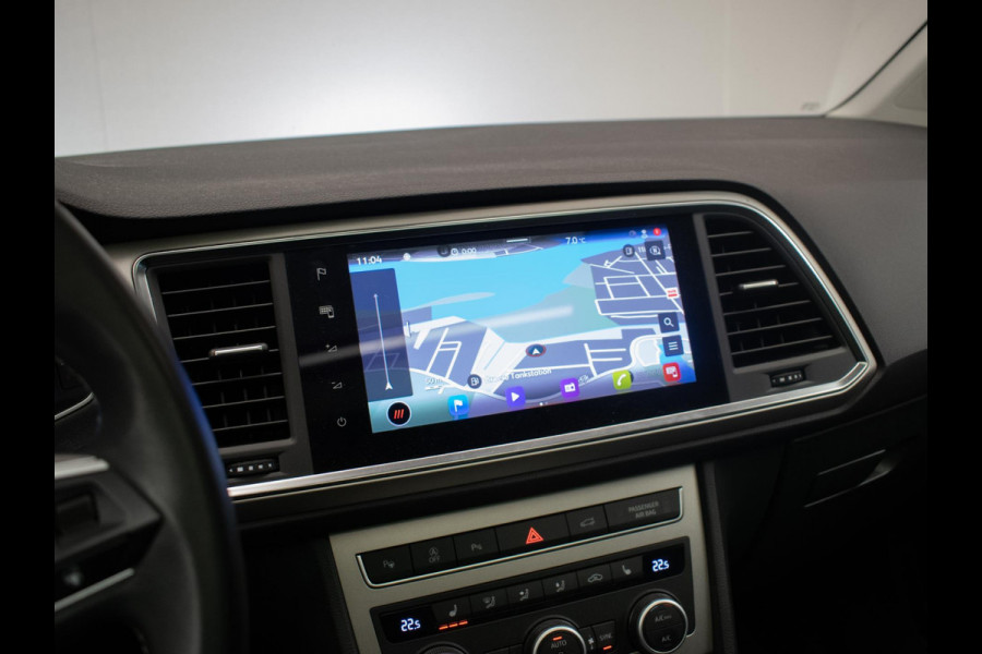 Seat Ateca 1.5 TSI Xperience Business Intense Sport (PANORAMADAK,APPLE CARPLAY,NAVI,CAMERA,DIGITALE COCKPIT,STOELVERWARMING,PDC)