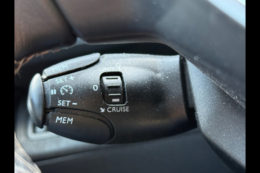 Peugeot 5008 1.2 Allure / BTW / Automaat / 7 Pers. / ACTIE
