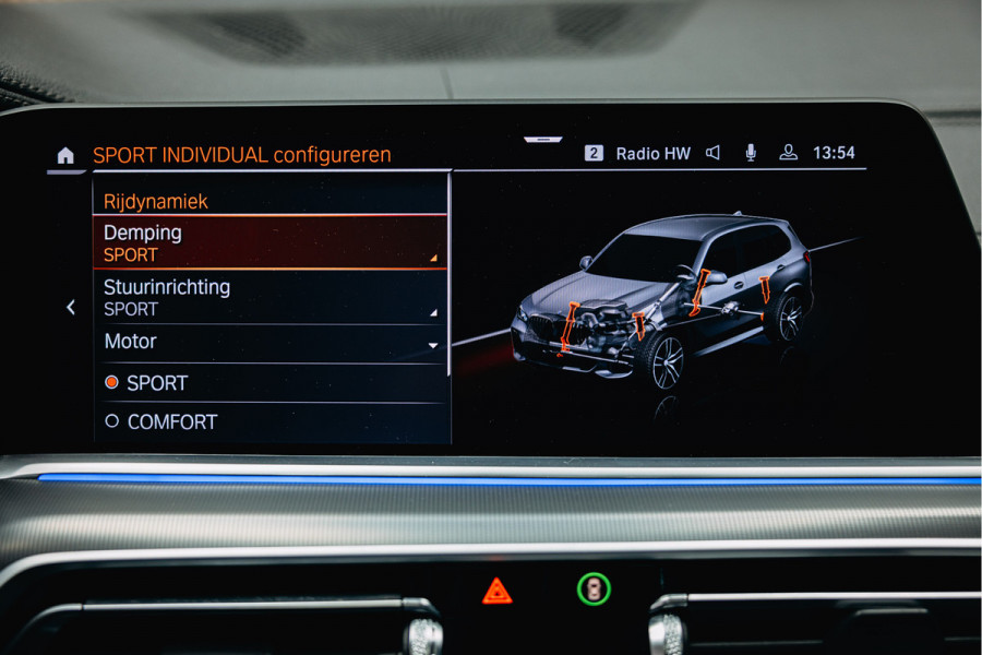 BMW X5 xDrive45e High Executive | Pano | Trekhaak | Luchtvering | M-Stoelen | Stoelverwarming |