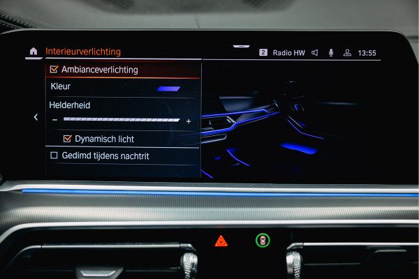 BMW X5 xDrive45e High Executive | Pano | Trekhaak | Luchtvering | M-Stoelen | Stoelverwarming |