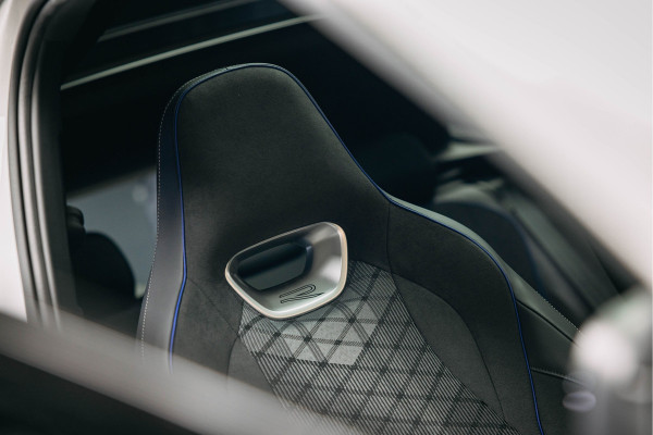 Volkswagen Tiguan 1.5 eTSI R-Line Business | Harman/Kardon | BTW | Pano | Stoelmassage | Trekhaak |