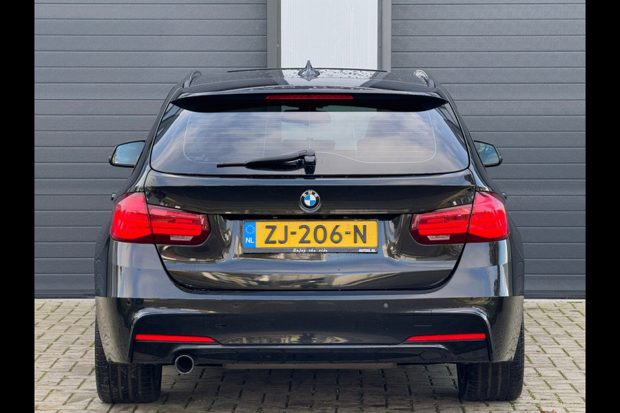 BMW 3 Serie Touring 318i M Sport| Schuifdak / Carplay / ACTIE