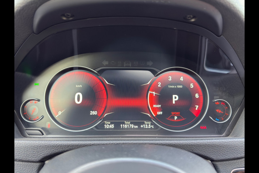 BMW 3 Serie Touring 318i M Sport| Schuifdak / Carplay / ACTIE