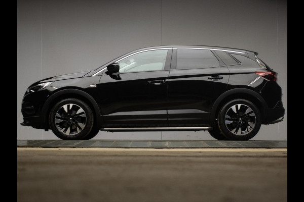 Opel Grandland X 1.2 Turbo Business Executive Sport (PANORAMADAK,APPLE CARPLAY,NAVI,STOEL/STUURVERWARMING,CAMERA,BLACK PACK,PDC)