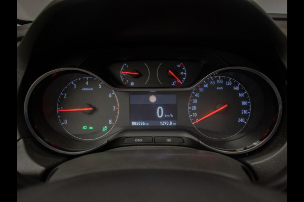Opel Grandland X 1.2 Turbo Business Executive Sport (PANORAMADAK,APPLE CARPLAY,NAVI,STOEL/STUURVERWARMING,CAMERA,BLACK PACK,PDC)