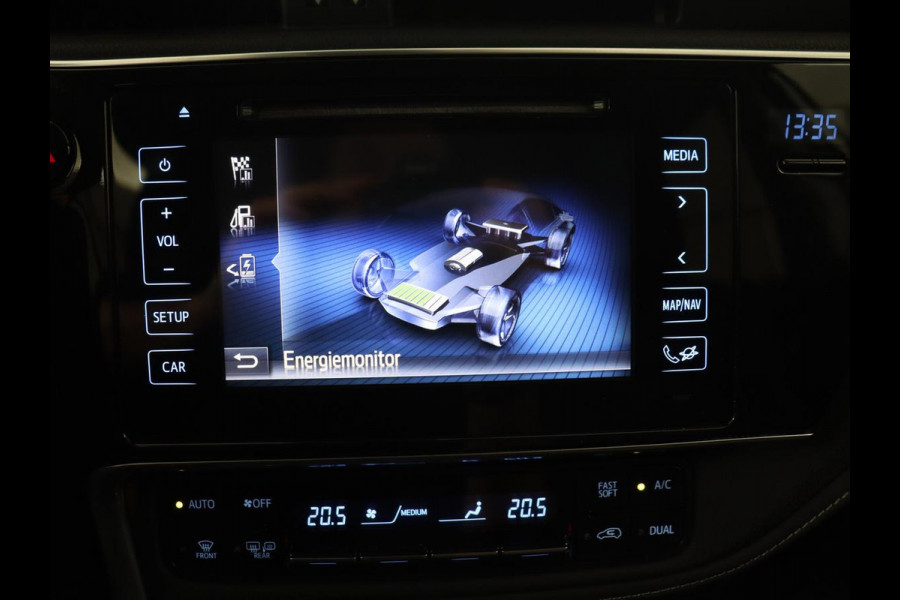 Toyota Auris 1.8 Hybrid Executive | Stoelverwarming | Trekhaak | Leder/Alcantara | Navigatie | Full LED | Park Assist | Climate control | Cruise control | Keyless | Regensensor