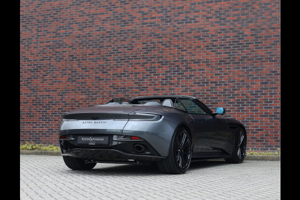 Aston Martin DB12 Volante 4.0 V8 | Xenon Grey - Carbon Pack