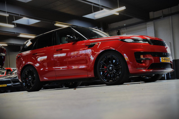 Land Rover Range Rover Sport 3.0 P440e Dynamic SE Navi|Two Tone|Firenze Red|Panoramadak|Org.NL|BTW|23 Inch|Dealer onderhouden
