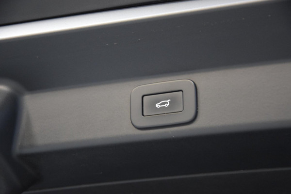 Land Rover Range Rover Sport 3.0 P440e Dynamic SE Navi|Two Tone|Firenze Red|Panoramadak|Org.NL|BTW|23 Inch|Dealer onderhouden