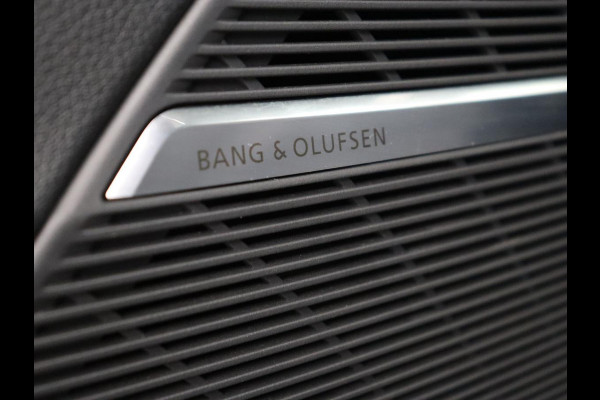 Audi Q8 50 TDI quattro Pro Line S | Panoramadak | Nappaleder | Head-Up | Adaptive cruise | Bang & Olufsen | Matrix LED | 360 Camera | Trekhaak | Stuurverwarming | Side Assist | Keyless | Memory Carplay | Soft-close