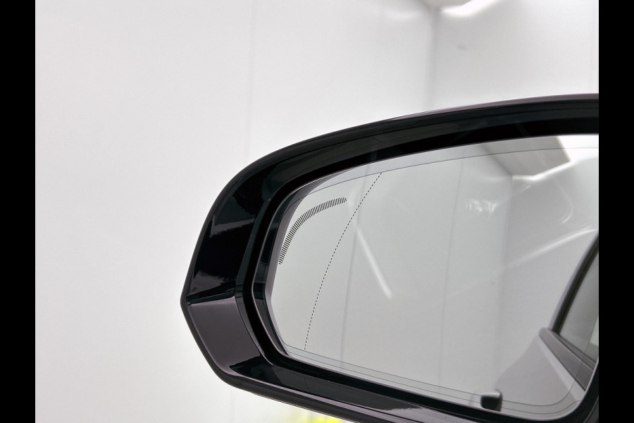 Volvo S60 2.0 T6 AWD Hybride R-Design 340PK / Navi / Cruise-adap / Harman Kardon / Lederen Int / Panorama schuifdak / Trekhaak / Carplay / Apk 04-2026