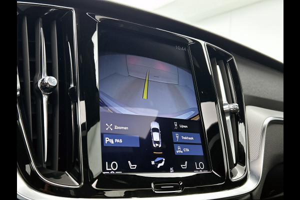 Volvo S60 2.0 T6 AWD Hybride R-Design 340PK / Navi / Cruise-adap / Harman Kardon / Lederen Int / Panorama schuifdak / Trekhaak / Carplay / Apk 04-2026